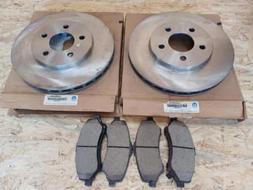 CHRYSLER  VOYAGER  (2002-2008) Első Féktárcsa Pár Betéttel Új 259 mm