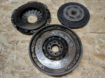 Land Rover Freelander (1997-2006) 2.0 Diesel Kettős Tömegű Lendkerék Kuplungal 