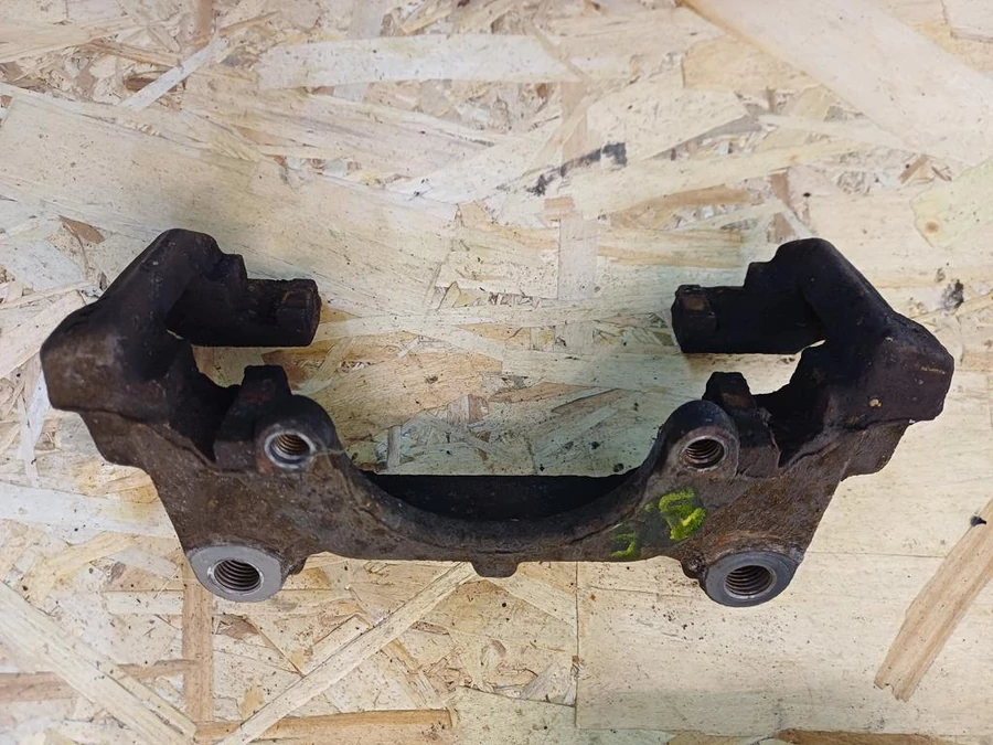 Audi A4 B8 (2008-2015) 2.0Tdi Diesel Jobb Első Féknyereg Tartó 