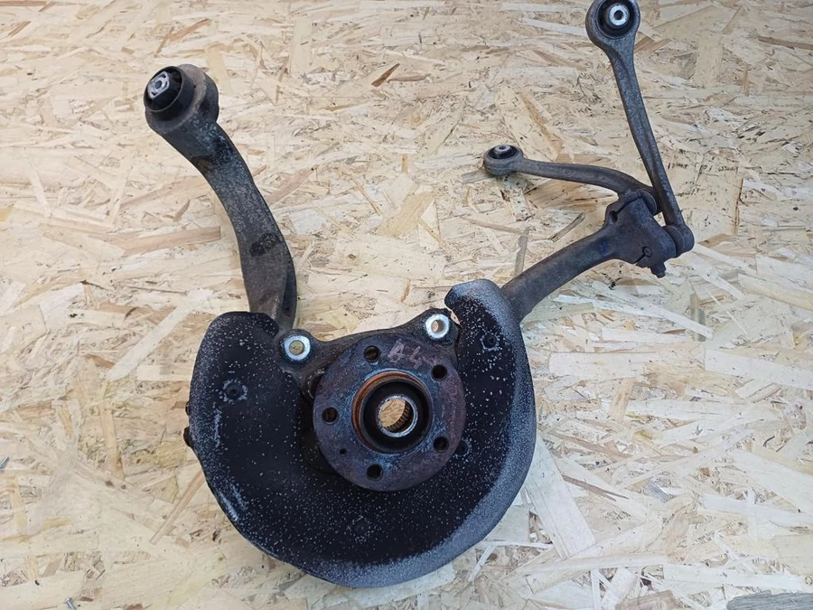 Audi A4 B8 (2008-2015) 2.0Tdi Diesel Jobb Első Csonkállvány Kerékaggyal 