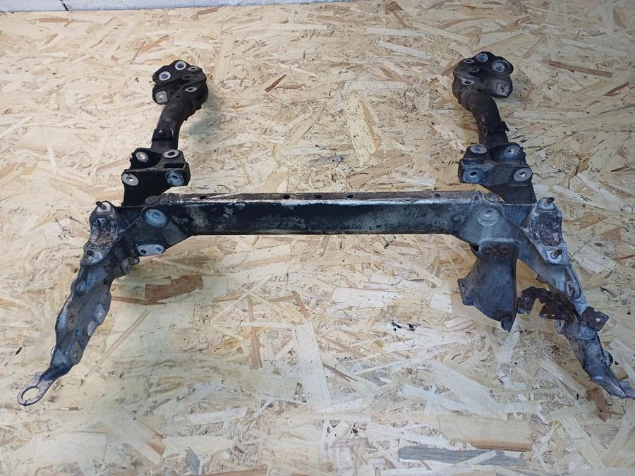 Audi A4 B8 (2008-2015) 2.0Tdi Diesel Első Bölcső 