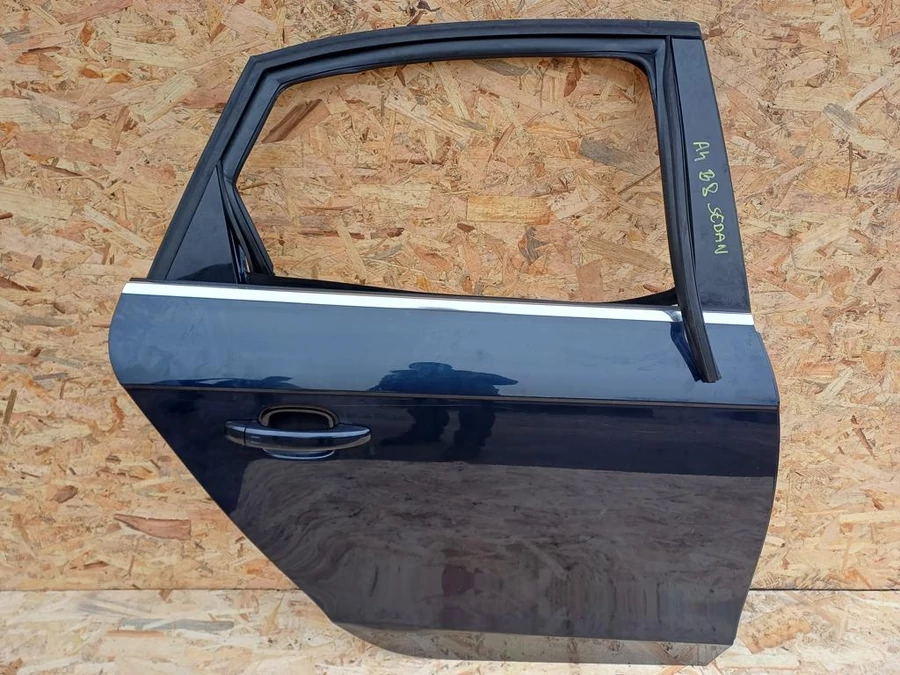 Audi A4 B8 Sedán (2008-2015) Jobb Hátsó Ajtó