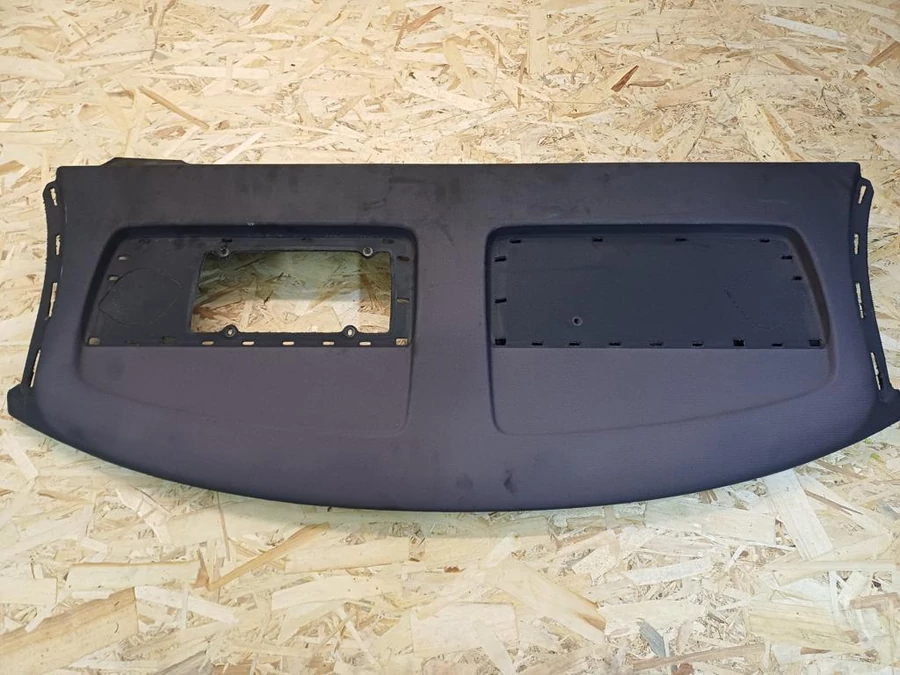 Audi A4 B8 Sedán (2008-2015) Kalaptartó