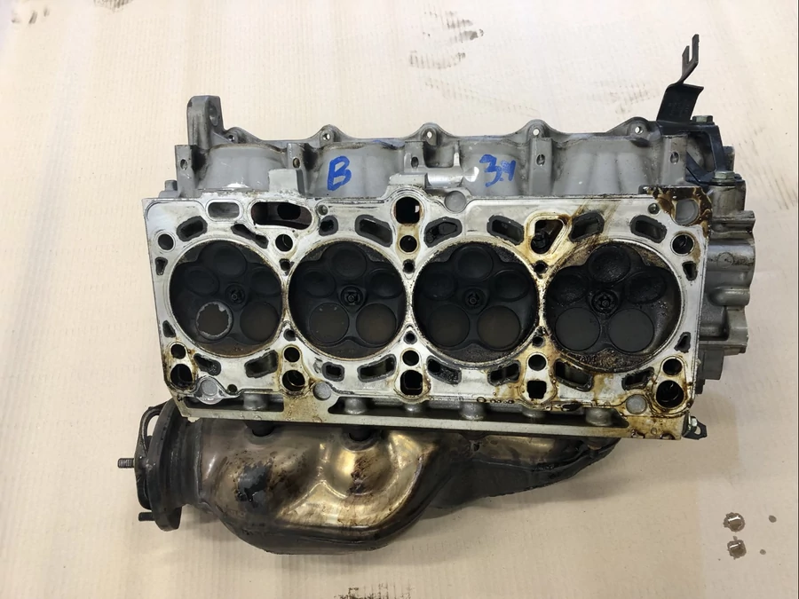 Audi a8 D3 3.7 V8 (2002-2009) Benzines  Hengerfej