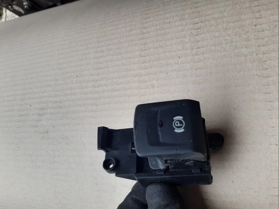 Audi A8 D3  (2002-2009)   Kézifék Kapcsoló