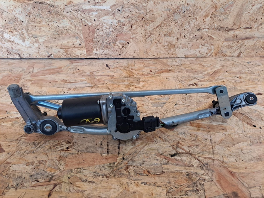 BMW 3 E90/91 (2007-2013) Első Ablaktörlő Szerkezet Motorral