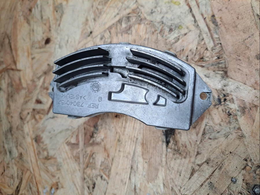 BMW 3 E90/91 (2007-2013)  Fűtőmotor Előtét Ellenállás