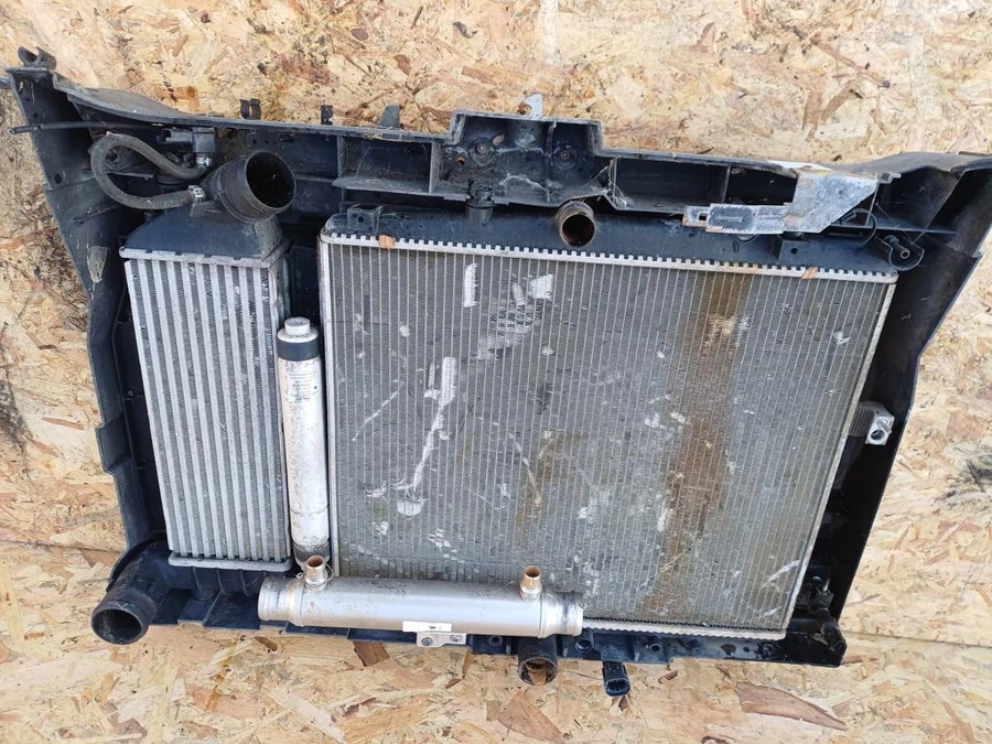 Citroen C8 (2002-2014) 2.2 HDI Diesel Homlokfal Vízhűtő Ventilátor