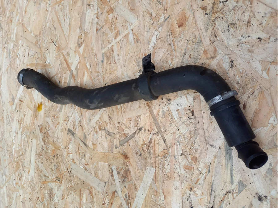 Dacia Logan (2004-2010) 1.5DCI Intercooler Cső