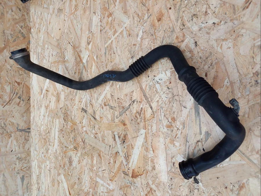 Dacia Logan (2004-2010) 1.5DCI Intercooler Cső