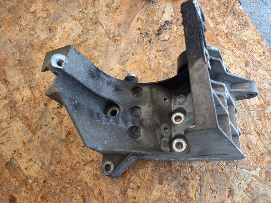 Ford Fiesta Mk5 (2001-2008) 1.3 Benzines  Klímakompresszor Tartó Bak