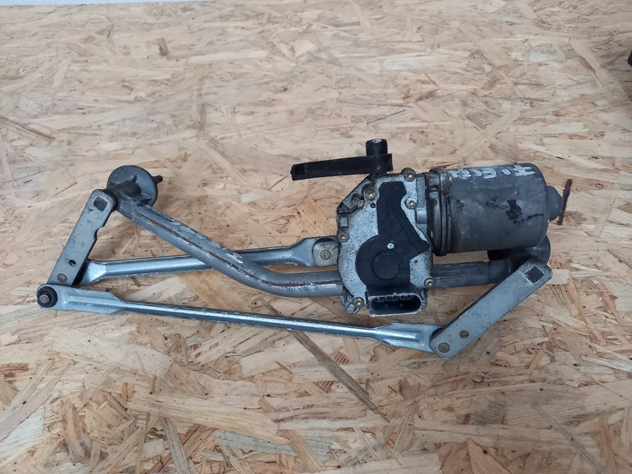 Ford Fiesta Mk5 (2001-2008)  Első Ablaktörlő Szerkezet Motorral