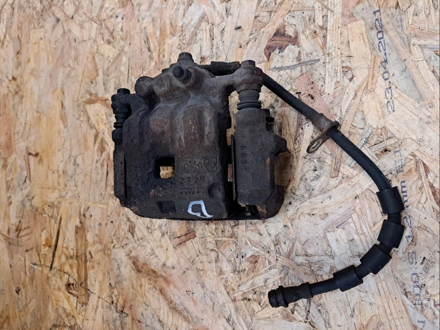 Ford Fiesta MK6 (2008-2017)  1.25 Benzines  Bal Első Féknyereg