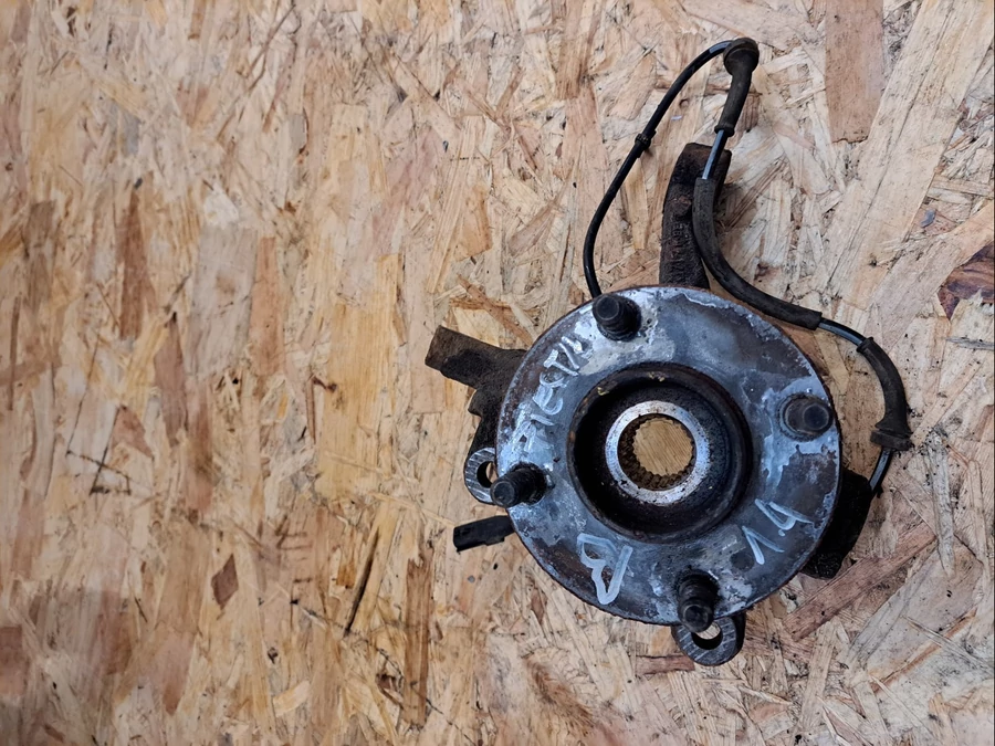 Ford Fiesta MK6 (2008-2017)  1.25 Benzines Bal Első Csonkállvány