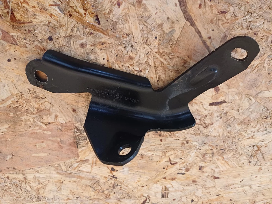 Ford Fiesta MK6 (2008-2017)  1.4Tdci Diesel Nagynyomású Szivattyú Tartó Konzol 