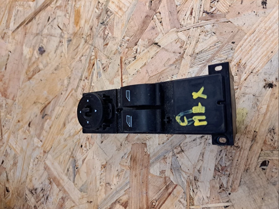 Ford Focus C Max (2003-2010) Bal Első Elektromos Ablak Kapcsoló