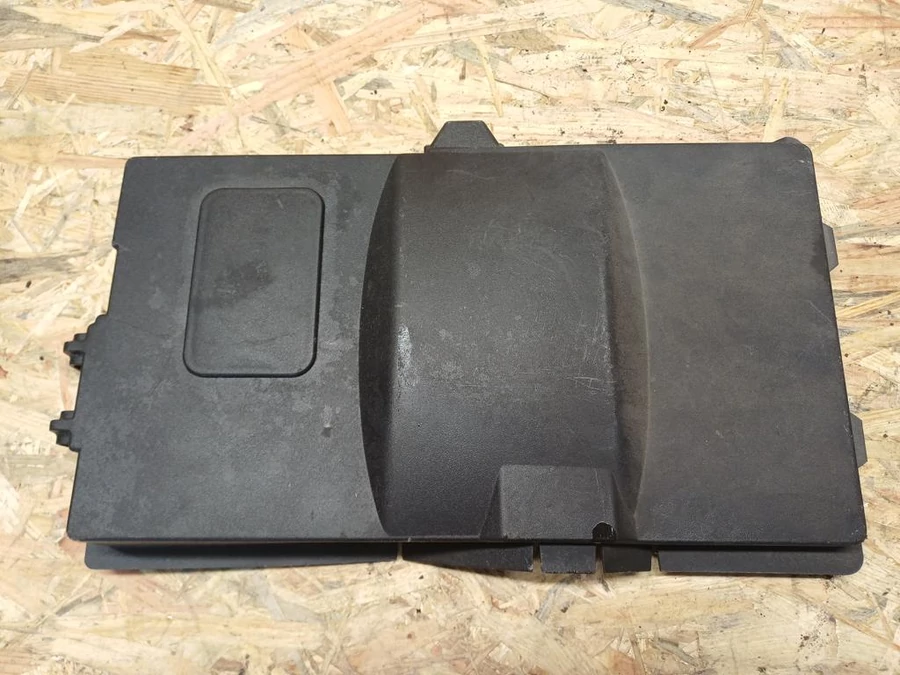 Ford Focus C Max (2003-2010) Akkumulátor Fedél 