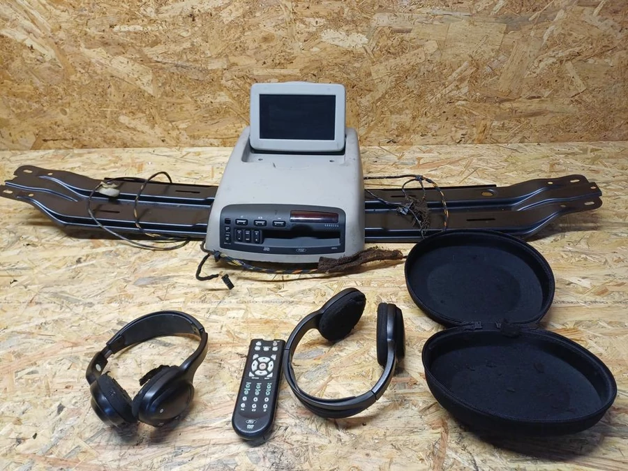 Ford Focus C Max (2003-2010) DVD Lejátszó 