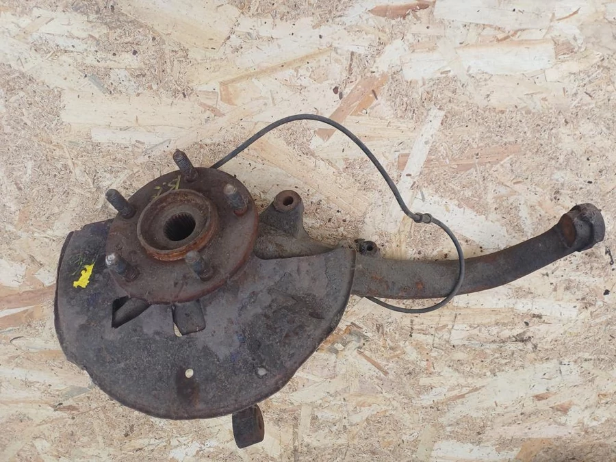 Mazda 6 GG (2002-2008) 2.0 Diesel Bal Első Csonkállvány Kerékaggyal