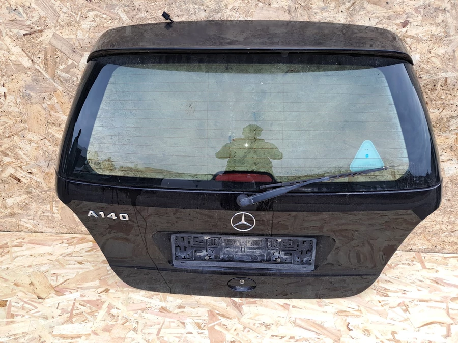 Mercedes A W168  (1997-2004) Csomagtérajtó