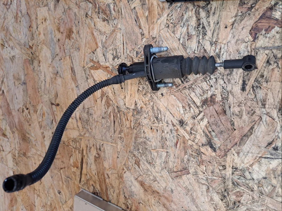 Mercedes A W168  (1997-2004) Felső Kuplung Munkahenger