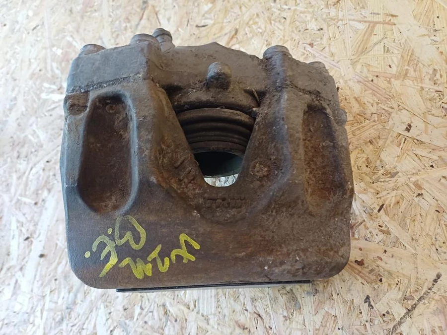 Mercedes E Class W212 (2009-2016) 2.2 Cdi Diesel Bal Első Féknyereg 