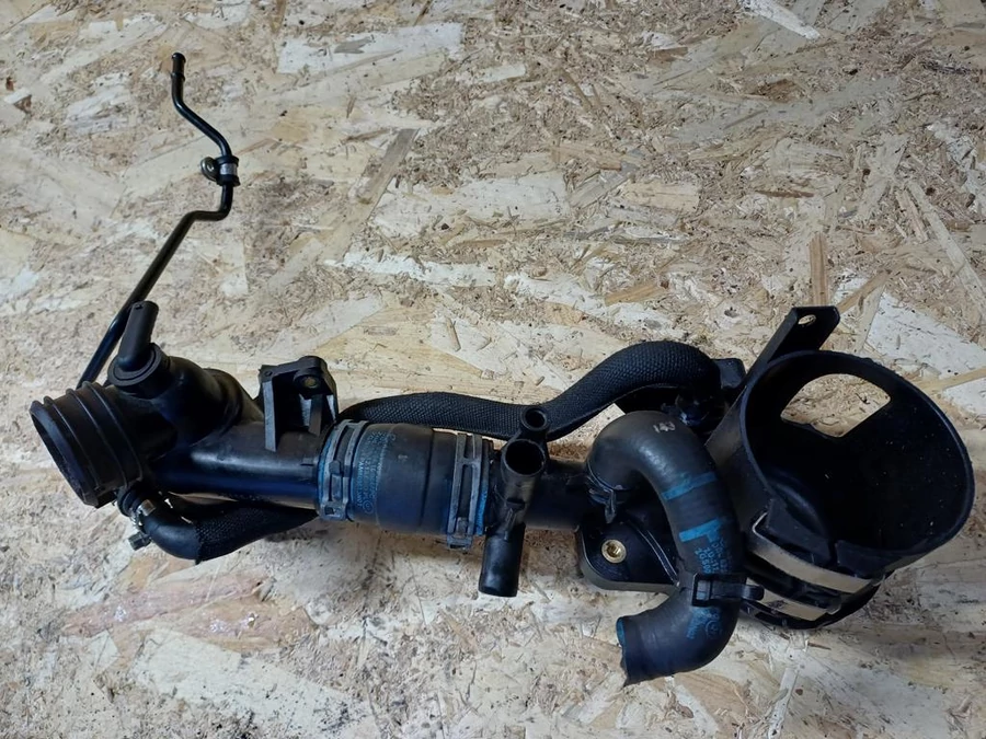 Mercedes E Class W212 (2009-2016) 2.2 Cdi Diesel Vízcső 