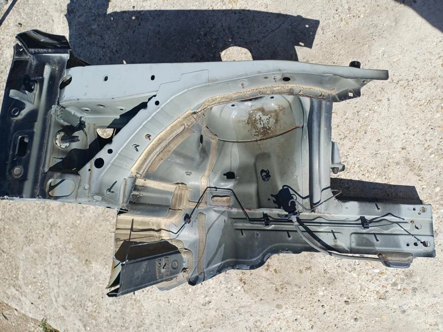 Mercedes E Class W212 (2009-2016) Jobb Első Nyúlvány 