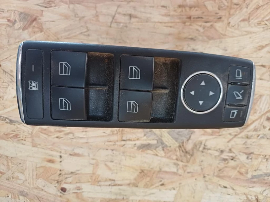 Mercedes E Class W212 (2009-2016) 2.2 Cdi Diesel Bal Első Ablakemelő Kapcsoló 