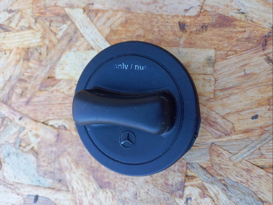 Mercedes Vaneo W414 (2001-2005)  Tanksapka