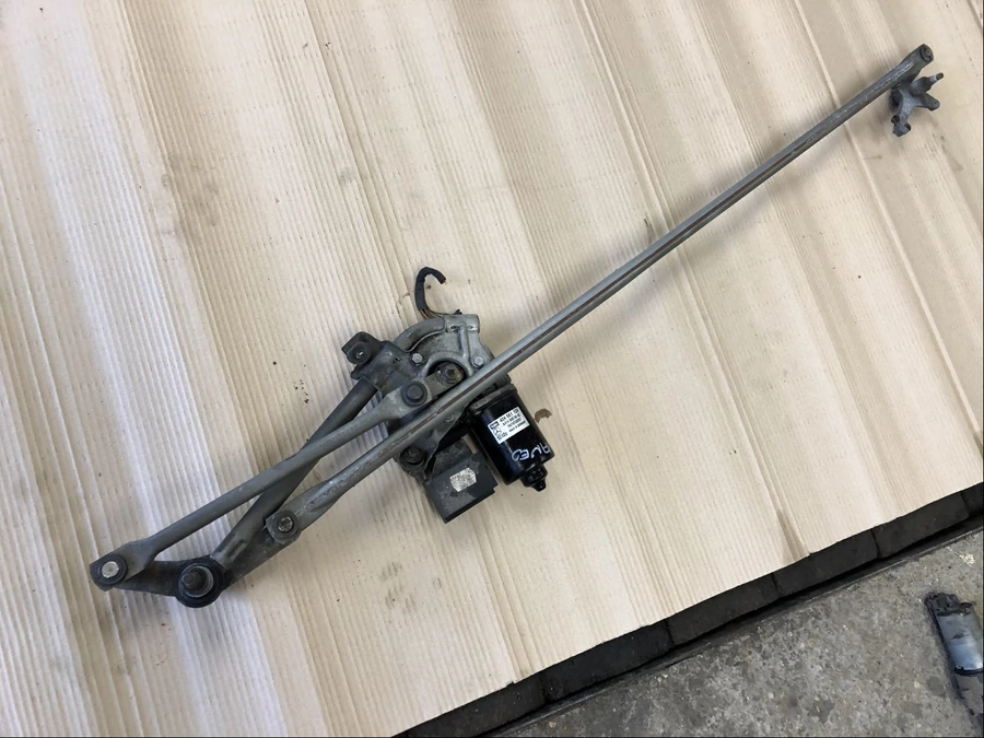 Mercedes Vaneo W414 (2001-2005)  Első Ablaktörlő Szerkezet Motorral