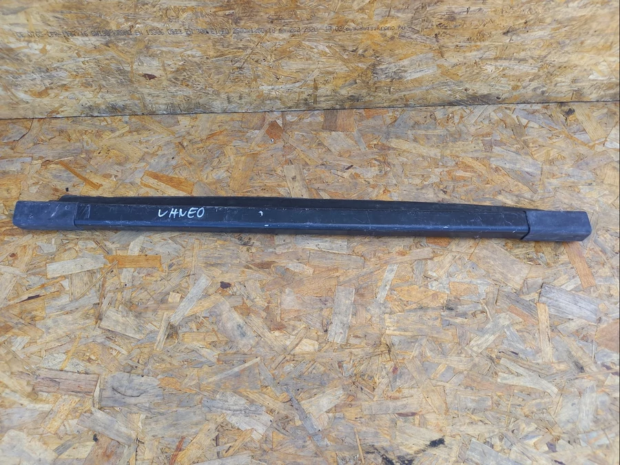 Mercedes Vaneo W414 (2001-2005)  Csomagtér Roló