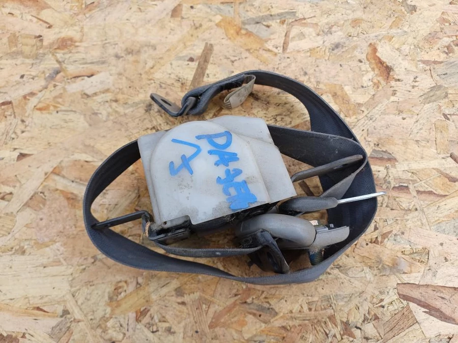 Mitsubishi Pajero (1996-2001) Jobb Első Biztonsági Öv