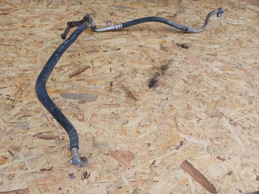 Mitsubishi Pajero (1996-2001) 3.0 V6 Benzines Klímacső