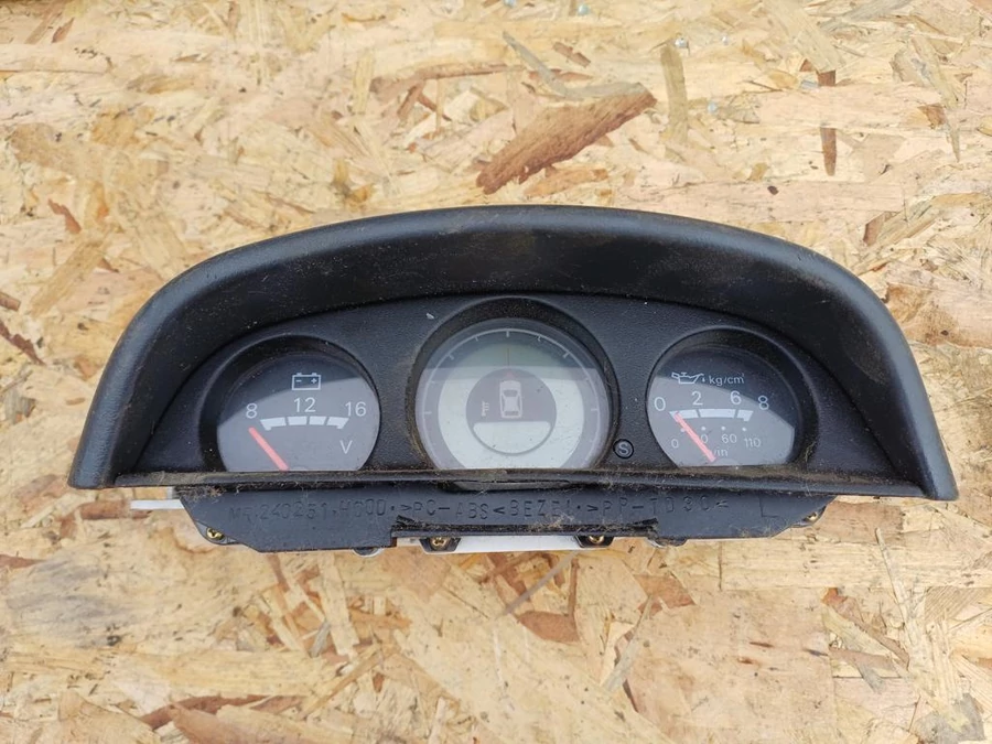 Mitsubishi Pajero (1996-2001) Műszerfal 