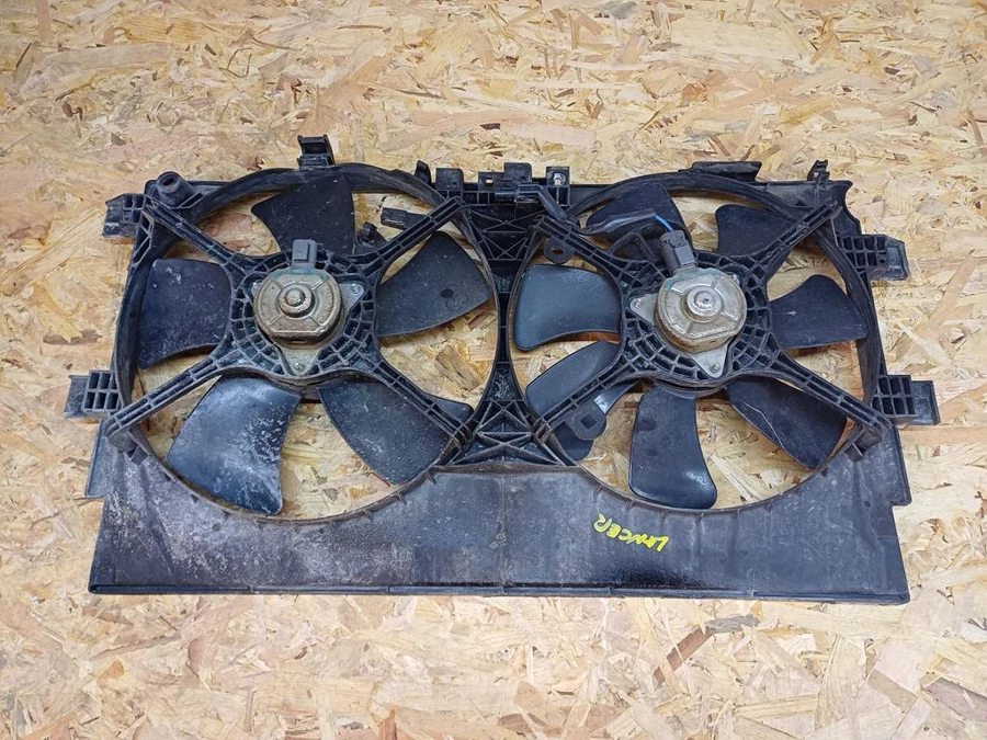 Mitsubishi Lancer VIII (2008-2017) 1.8 Benzines Vízhűtő Ventilátor 