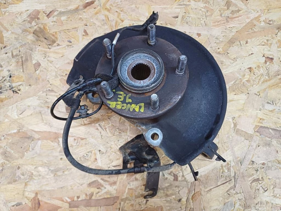 Mitsubishi Lancer VIII (2008-2017) 1.8 Benzines Jobb Első Csonkállvány Kerékaggyal 