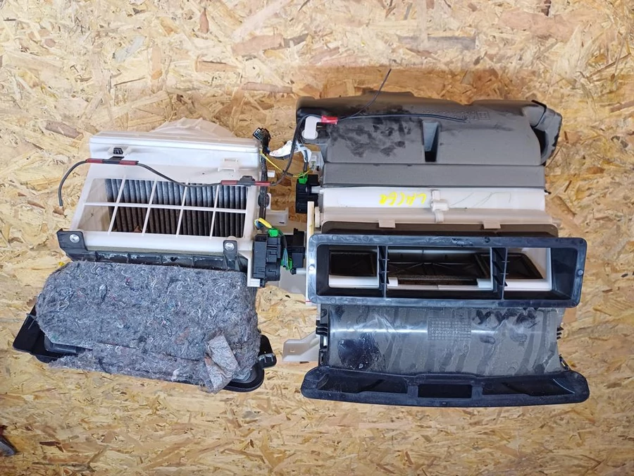 Mitsubishi Lancer VIII (2008-2017) Fűtés Box 