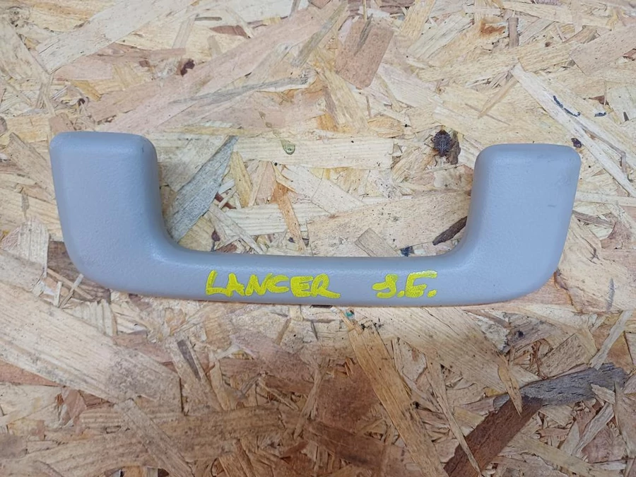 Mitsubishi Lancer VIII (2008-2017) Jobb Első Felső Kapaszkodó 