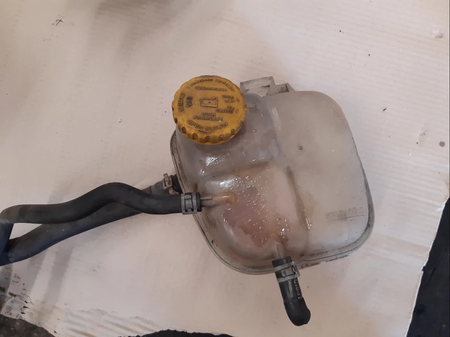 Opel Astra G (1998-2004) Kiegyenlítőtartály