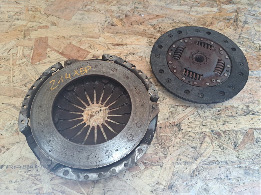 Opel Astra H (2004-2009) 1.4 16V Benzines Kuplung Tárcsa Szerkezettel