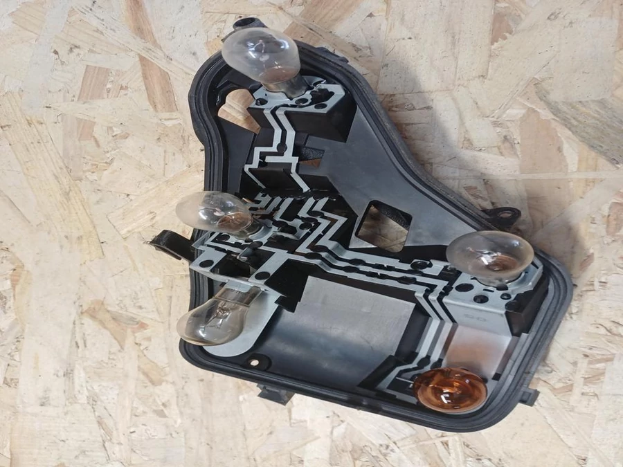 Opel Astra H (2004-2009) Jobb Hátsó Lámpa Foglalat