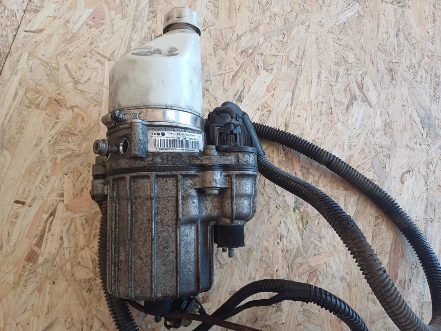 Opel Astra H (2004-2009) Szervószivattyú 