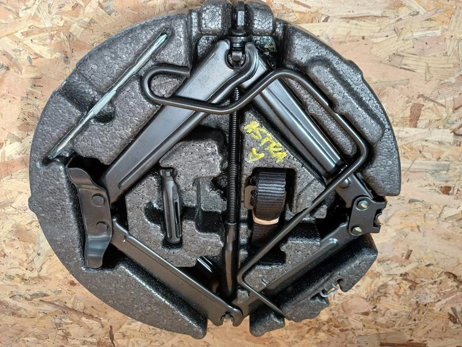 Opel Astra J (2009-2015) Emelő Új