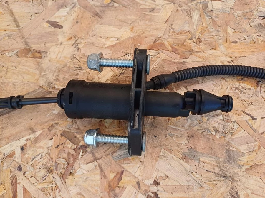 Opel Astra J (2009-2015) Kuplung Felső Munkahenger