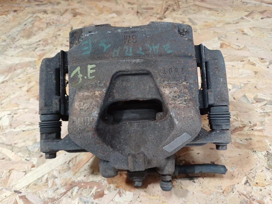 Opel Astra J (2009-2015) 1.6 Cdti Diesel Jobb Első Féknyereg Munkahengerrel