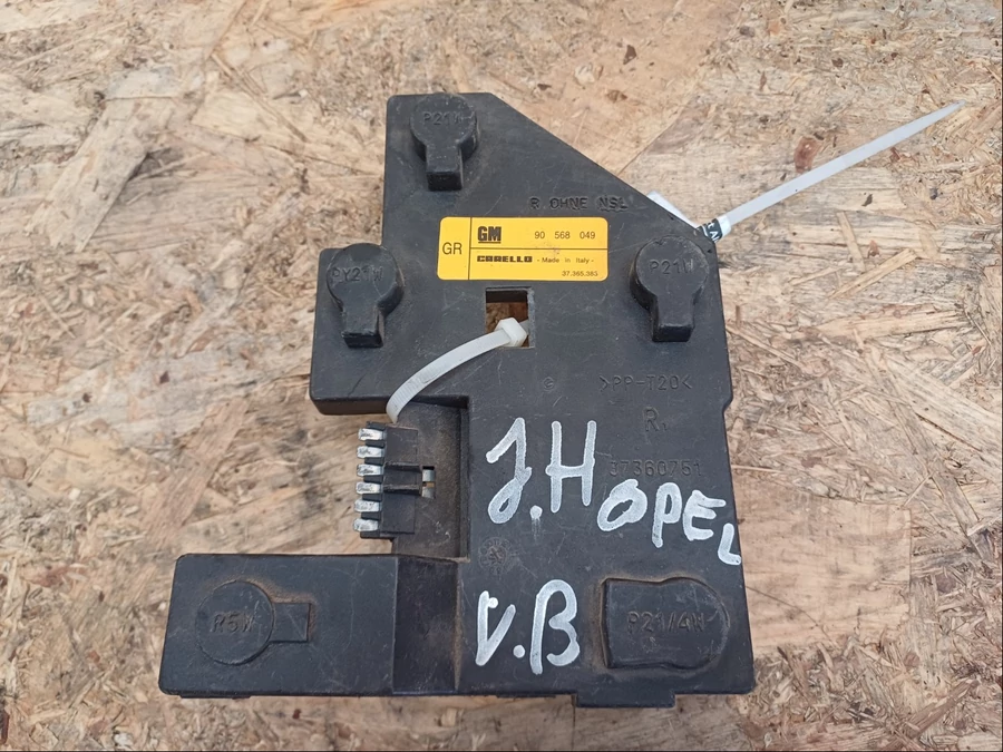 Opel Vectra B (1997-2002) Jobb Hátsó Lámpa Foglalat