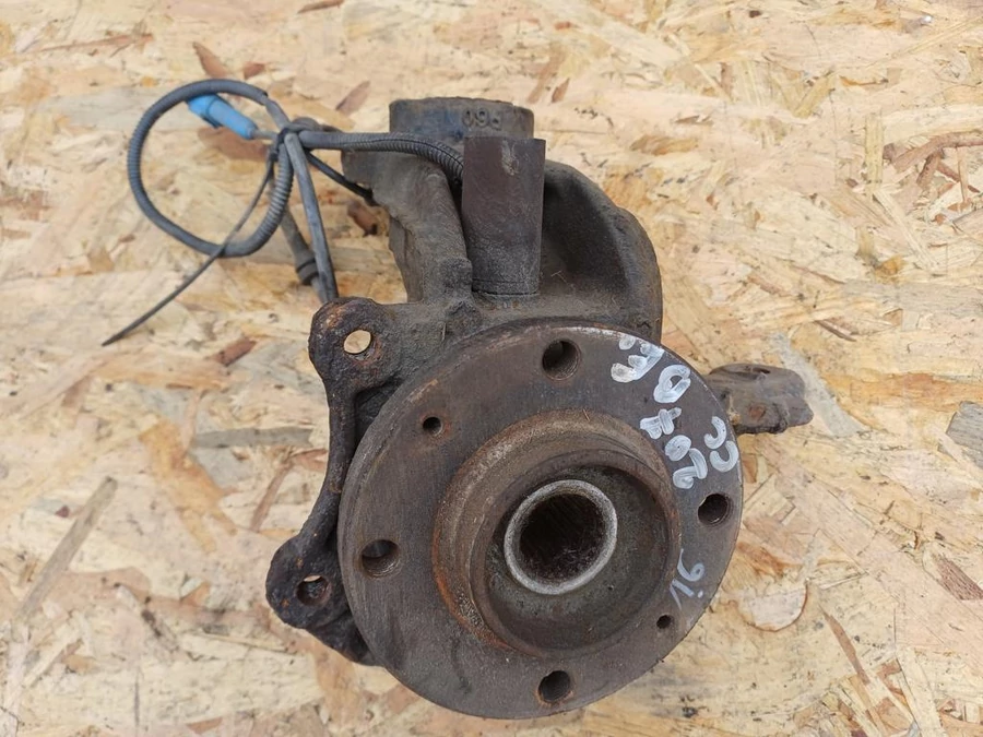 Peugeot 207CC (2007-2013) 1.6 Benzines Bal Első Csonkállvány Kerékaggyal