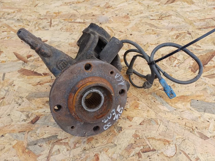 Peugeot 207 (2006-2014) 1.6 Benzines  Jobb Első Csonkállvány Kerékaggyal