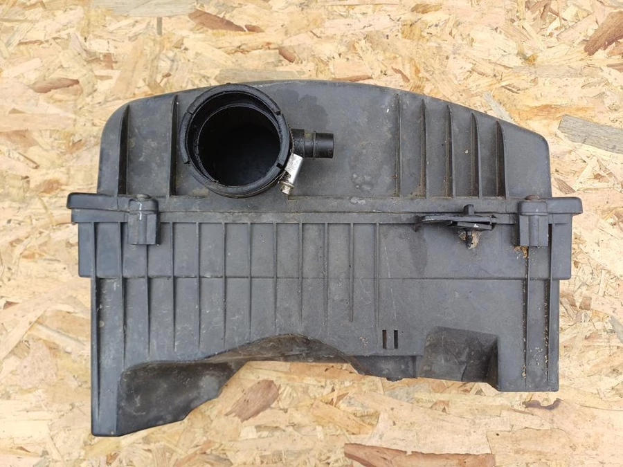 Peugeot 207 (2006-2014) 1.4 Benzines Légszűrőház